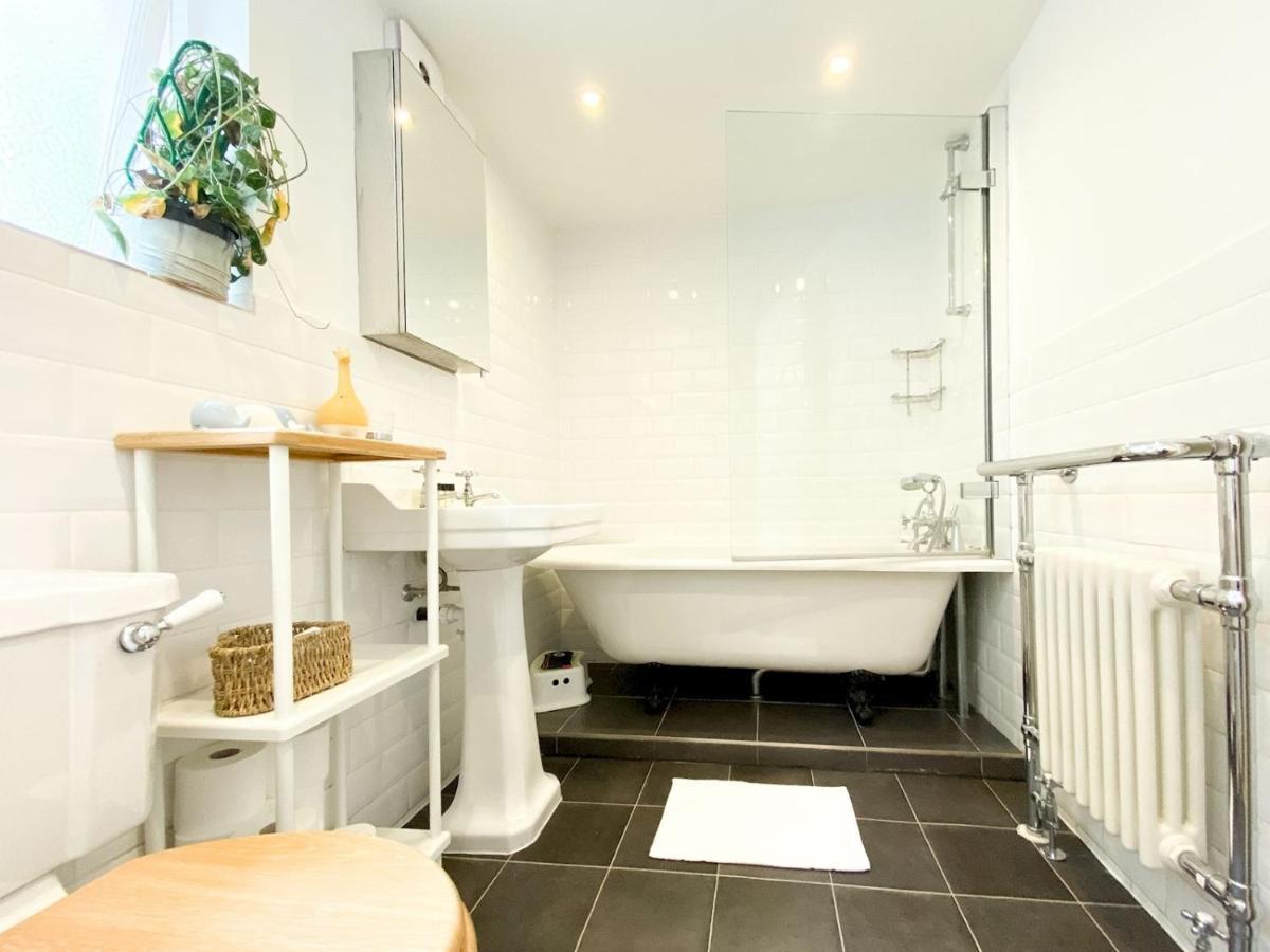 Pass The Keys Garden Apartment In Stockwell Лондон Екстер'єр фото